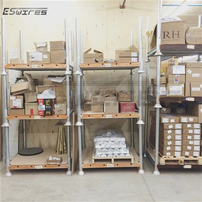 Supports empilables en acier